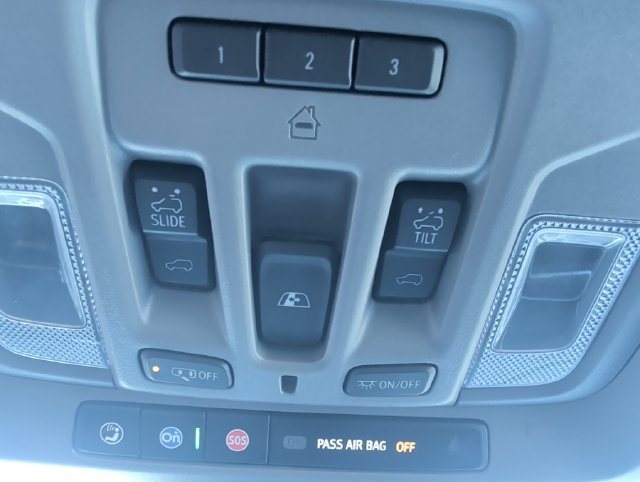 Used 2023 Chevrolet Silverado 1500 LTZ w/ LTZ Convenience Package II AWD/4WD image 30