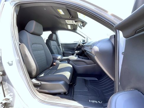 Used 2024 Honda HR-V Sport image 15