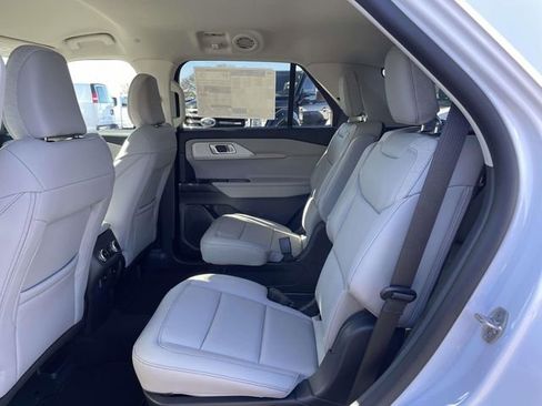 New 2026 Ford Explorer Active w/ Active Comfort Package image 11