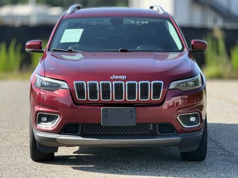 Used 2019 Jeep Cherokee Limited w/ Trailer Tow Group AWD/4WD image 5