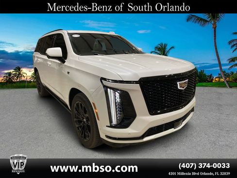 Used 2025 Cadillac Escalade Sport Platinum w/ LPO, Floor Liner Package image 1