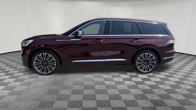 Used 2022 Lincoln Aviator Black Label AWD/4WD image 2