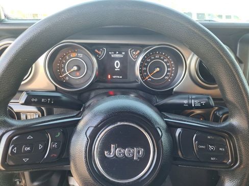 Used 2019 Jeep Wrangler Sport image 11