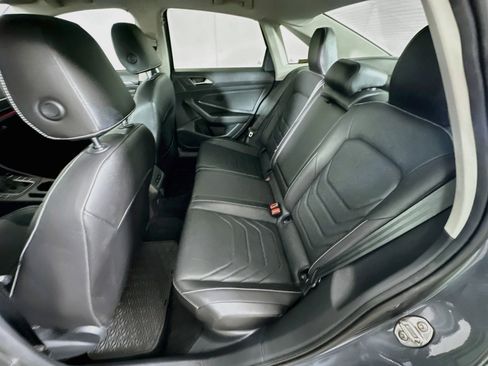 Used 2022 Volkswagen Jetta SEL FWD image 28