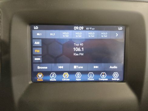 Used 2019 Jeep Compass Sport w/ Tech Group FWD image 25