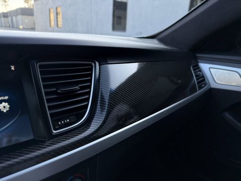 Used 2018 Genesis G80 3.3T Sport RWD image 21