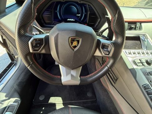 Used 2018 Lamborghini Aventador S AWD/4WD image 17