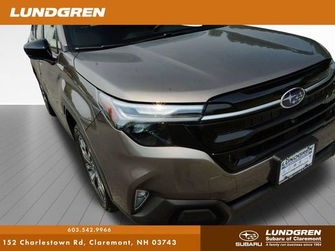 Used 2025 Subaru Forester Touring AWD/4WD image 44