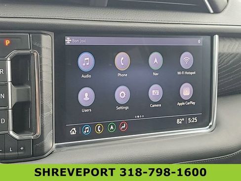 Certified 2021 GMC Yukon XL Denali w/ Denali Premium Package AWD/4WD image 13