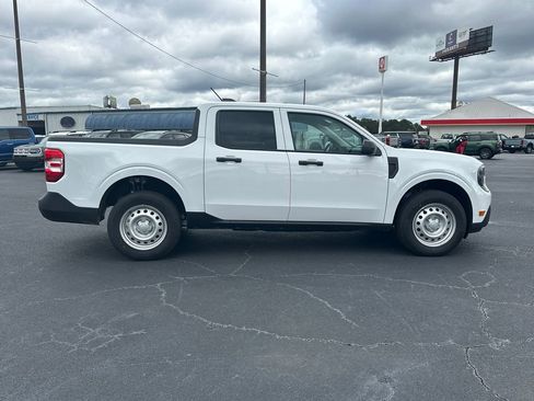 New 2025 Ford Maverick XL image 2