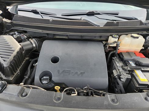 Used 2021 Chevrolet Traverse RS image 11