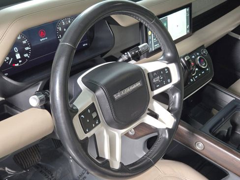 Used 2020 Land Rover Defender 110 HSE image 23