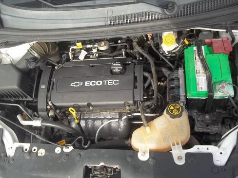 Used 2017 Chevrolet Sonic LT image 14