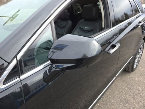 Used 2017 Cadillac XT5 Premium Luxury image 37