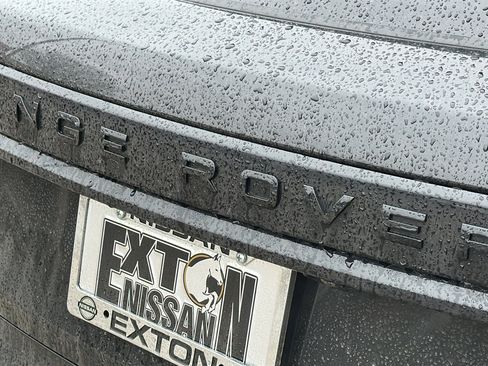 Used 2025 Land Rover Range Rover Velar Dynamic SE image 9