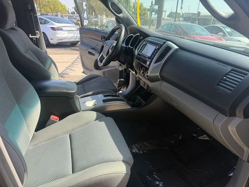Used 2008 Toyota Tacoma PreRunner RWD image 5