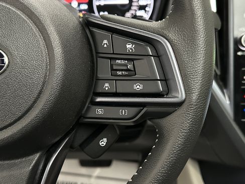 Used 2025 Subaru Forester Limited image 28
