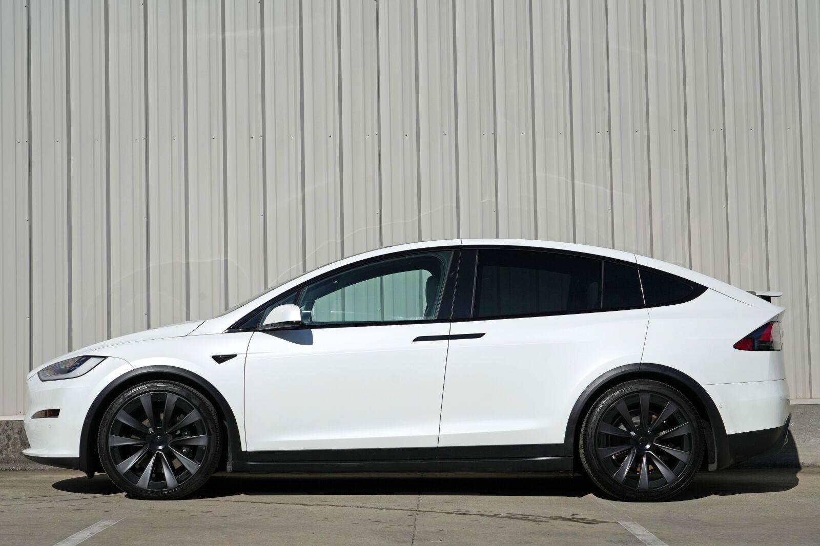 Used 2022 Tesla Model X AWD/4WD image 9