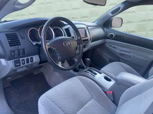 Used 2011 Toyota Tacoma 4x4 Double Cab w/ SR5 Pkg #2 image 11