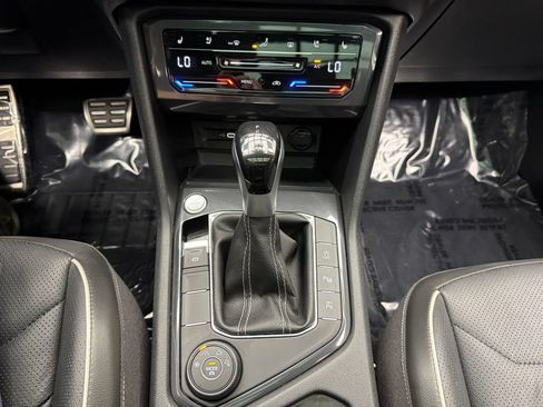 Used 2024 Volkswagen Tiguan SEL R-Line AWD/4WD image 20