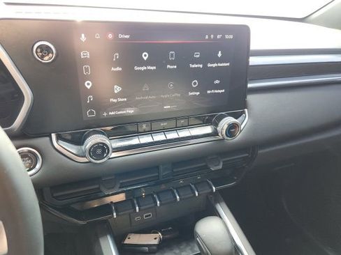 Used 2023 GMC Canyon Elevation image 11