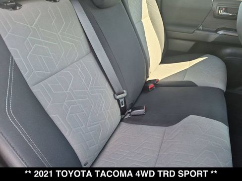 Used 2021 Toyota Tacoma TRD Sport AWD/4WD image 26