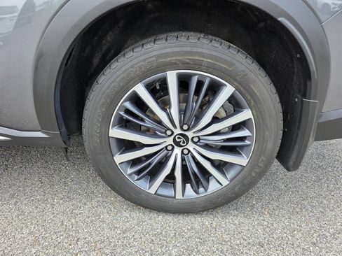 Used 2023 INFINITI QX60 Sensory w/ Vision Package AWD/4WD image 11