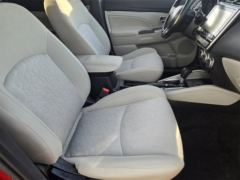 Used 2021 Mitsubishi Outlander Sport SE image 13