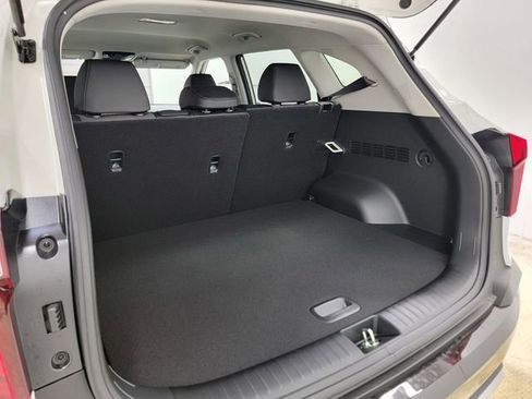 New 2026 Kia Seltos S image 17