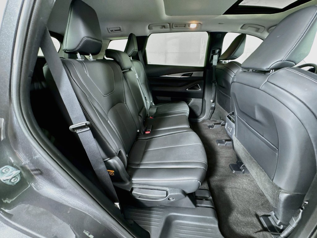 Certified 2027 INFINITI QX60 Luxe w/ Cargo Package FWD image 39
