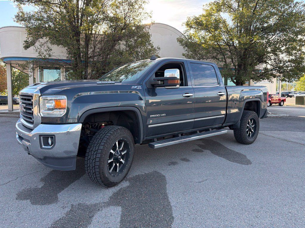 Used 2017 GMC Sierra 2500 SLT w/ Duramax Plus Package AWD/4WD image 15