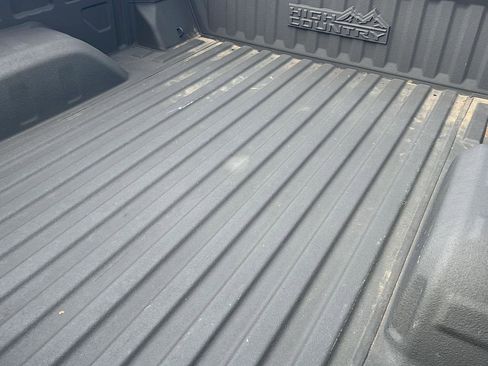 Used 2022 Chevrolet Silverado 1500 High Country AWD/4WD image 23