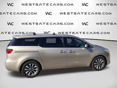 Used 2015 Kia Sedona SX FWD image 11