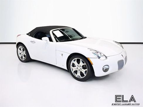 Used 2006 Pontiac Solstice Convertible w/ Premium Package image 8