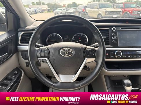 Used 2016 Toyota Highlander XLE AWD/4WD image 15