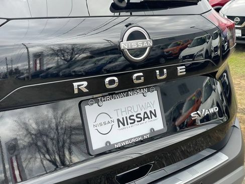 Certified 2022 Nissan Rogue SV w/ SV Premium Package AWD/4WD image 25
