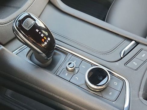 New 2026 Cadillac XT5 Luxury AWD/4WD image 17