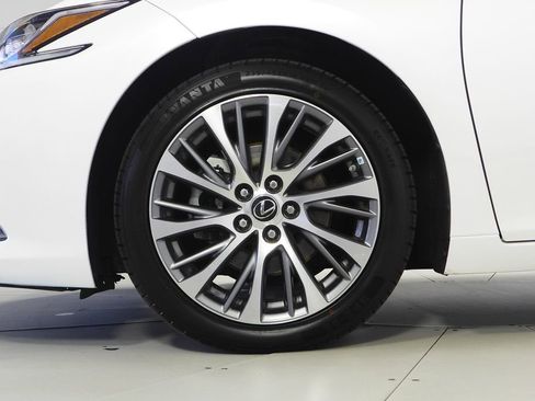 Used 2020 Lexus ES 350 w/ Premium Package FWD image 5