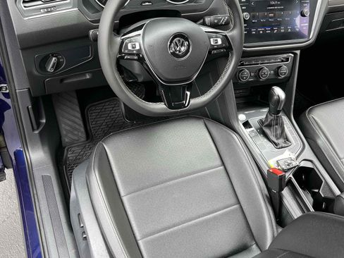 Used 2021 Volkswagen Tiguan SE FWD image 34