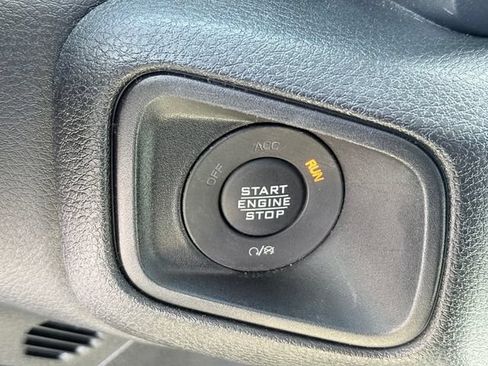 Used 2024 Jeep Wrangler Unlimited AWD/4WD image 17