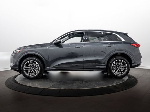 Used 2025 Audi Q5 Premium Plus w/ Premium Plus AWD/4WD image 6