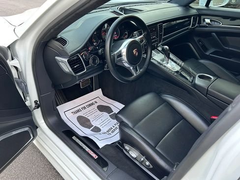 Used 2013 Porsche Panamera GTS AWD/4WD image 31