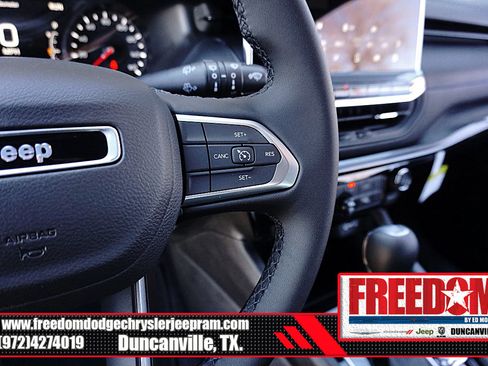 New 2026 Jeep Compass Latitude image 26