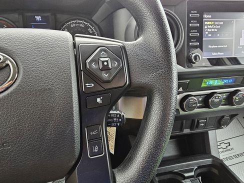 Used 2022 Toyota Tacoma SR image 12