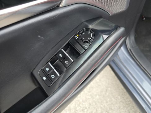 Used 2023 MAZDA MAZDA3 s image 26