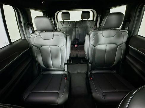 New 2026 Jeep Grand Cherokee L Limited AWD/4WD image 10