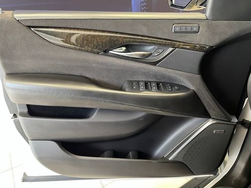 Used 2019 Cadillac Escalade Platinum AWD/4WD image 51