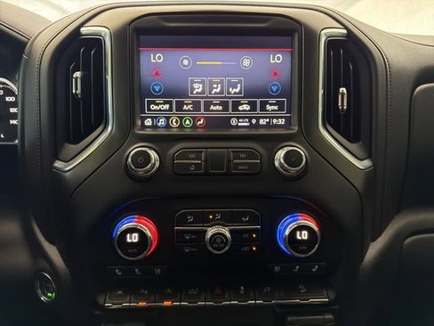 Used 2021 GMC Sierra 1500 AT4 w/ AT4 Premium Package AWD/4WD image 38
