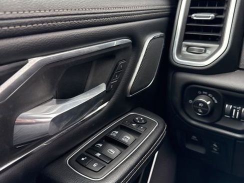 Used 2023 RAM 1500 Laramie image 27