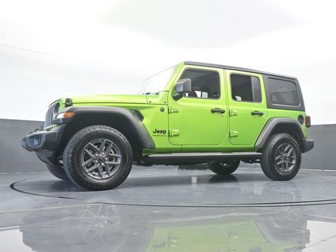 Used 2025 Jeep Wrangler Sport S image 62